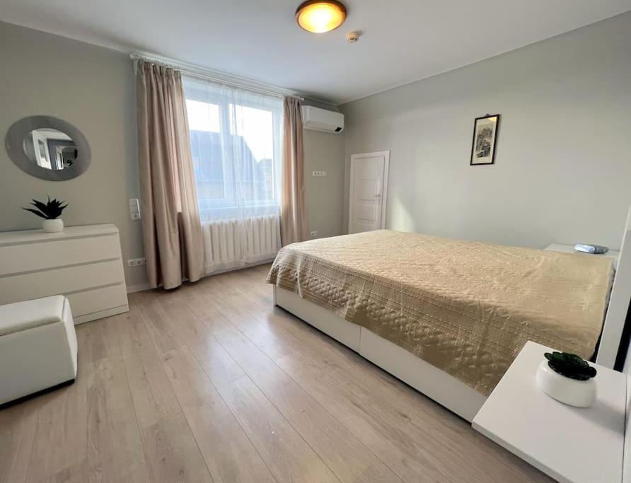 Ferienwohnung Kotedzas Nuomai - Retro 70, Siauliai Exterior foto